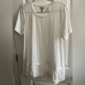 LOGO by Lori Goldstein Beach 🏖 to Street White Tee/T-shirt - NWOT